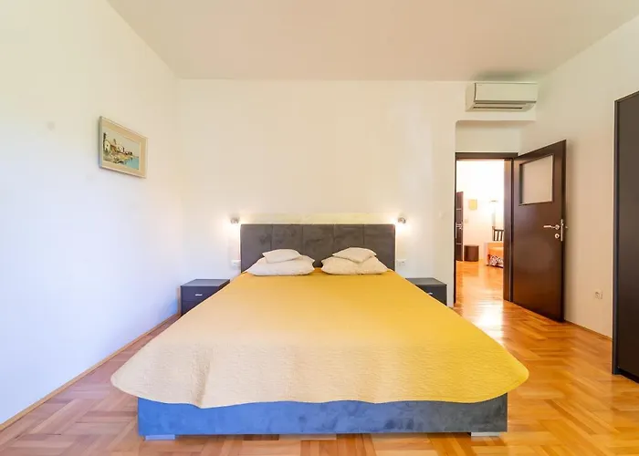 公寓 娜雅公寓 *