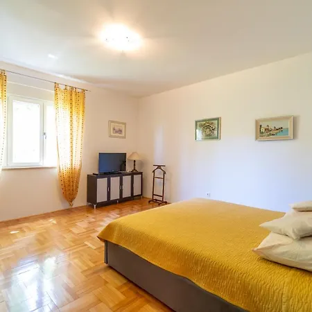 아파트먼트 나자 *