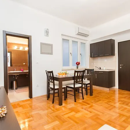 아파트먼트 나자